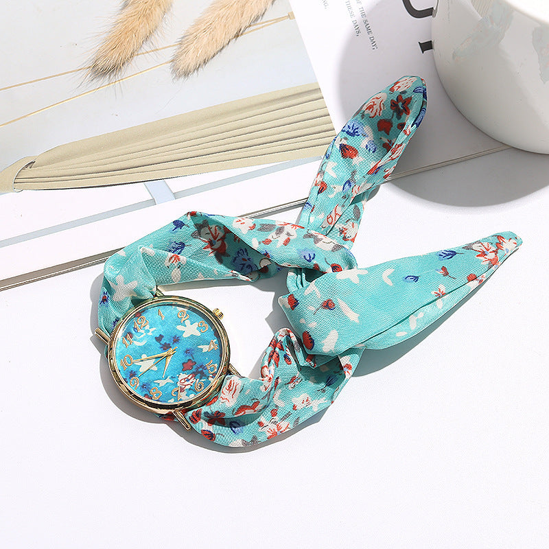 Damen-Armbanduhr mit Blumenmuster