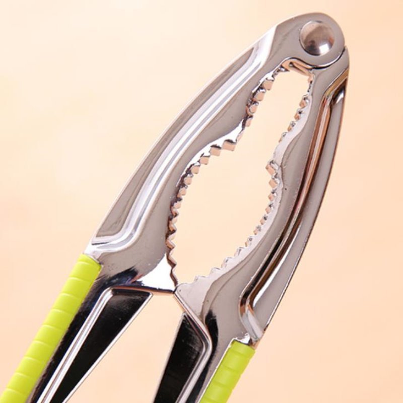 Multifunctional nut clip peeling