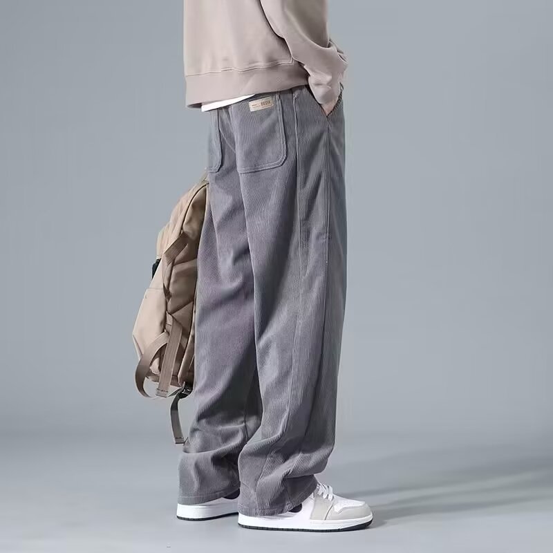 Amerikanische Retro-Cordhose mit weitem Bein und passender Freizeithose