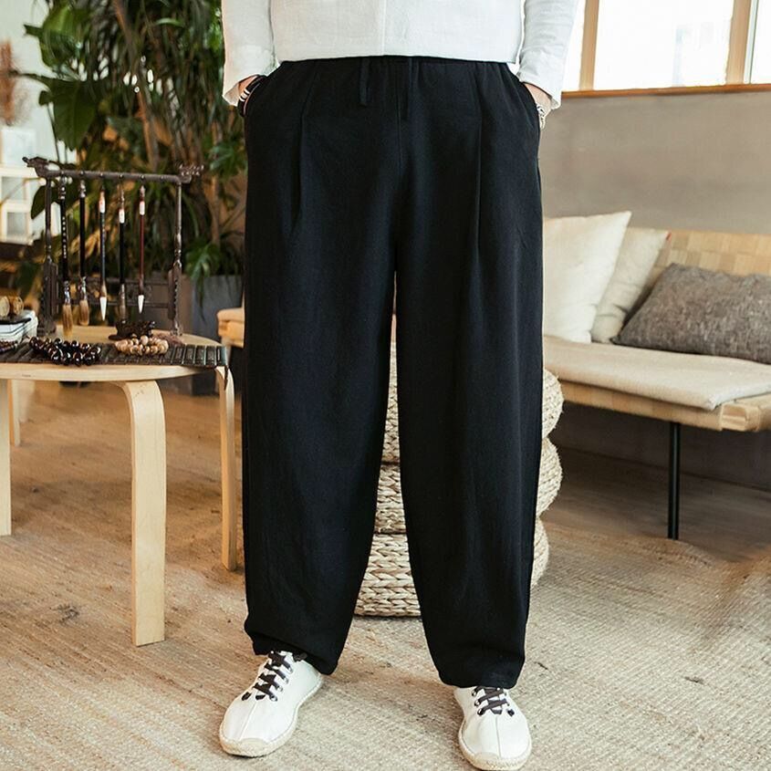 Große, dicke Hose mit weitem Bein im chinesischen Stil