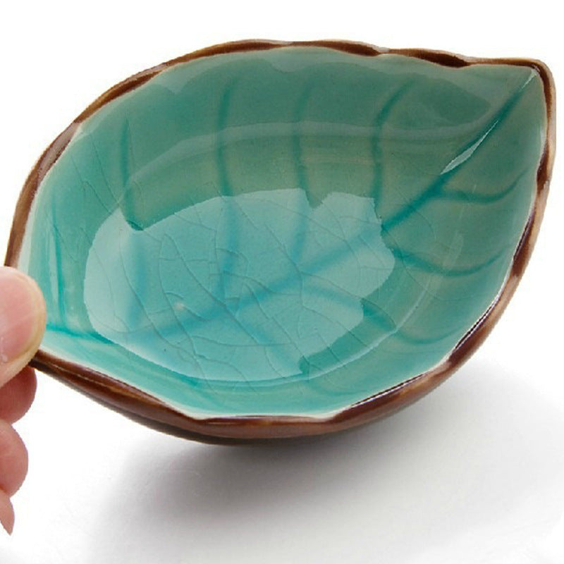 Kreative blatt keramik kleine schüssel küche geschirr soße essig soße schüssel haushalt eis split glasur snack untertasse