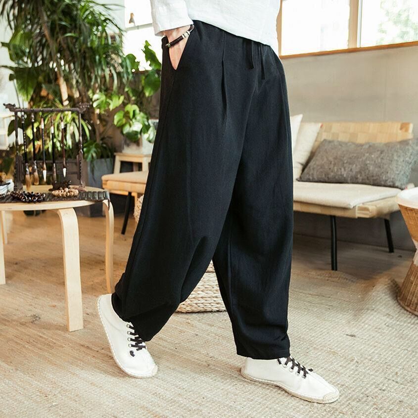Große, dicke Hose mit weitem Bein im chinesischen Stil