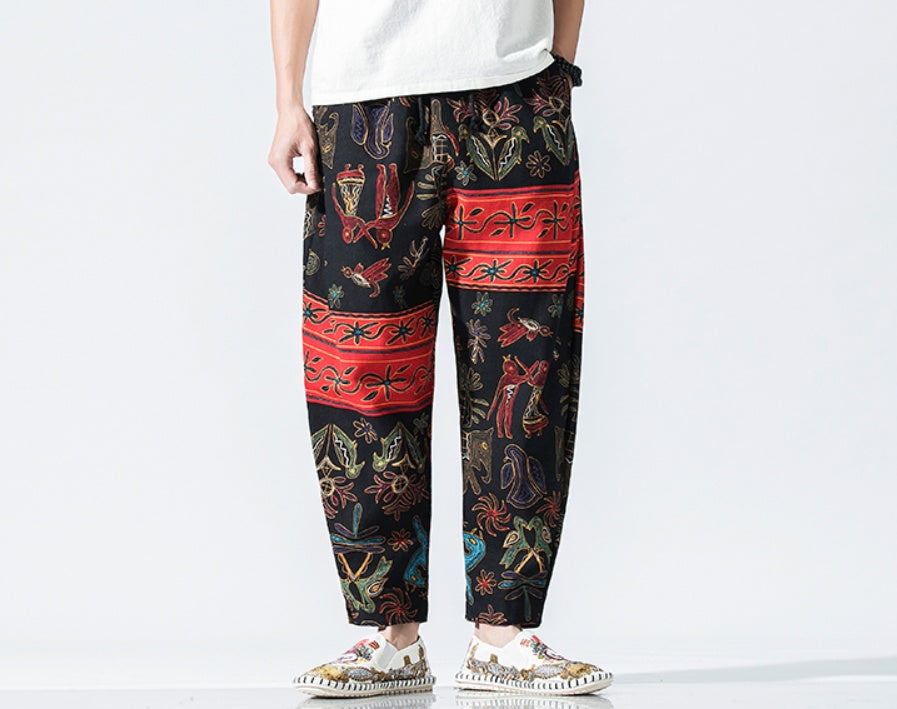 Neun Hosen im chinesischen Stil mit kleinen Fußlaternen