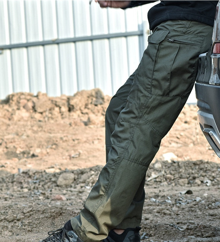 Taktische Outdoorhose mit mehreren Beinen
