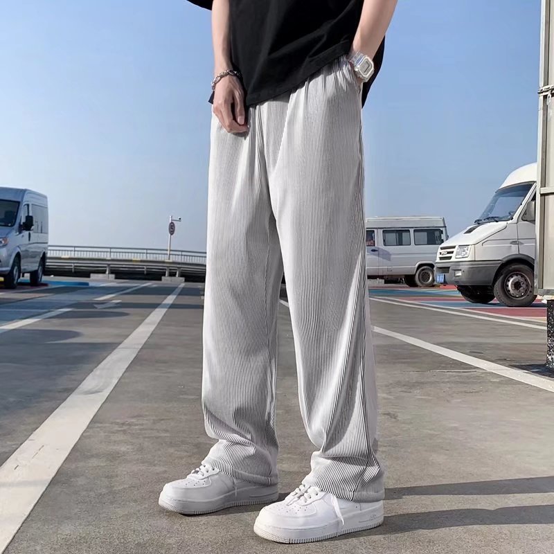 Dünne, lockere Hose mit geradem Bein und weitem Bein für Herren