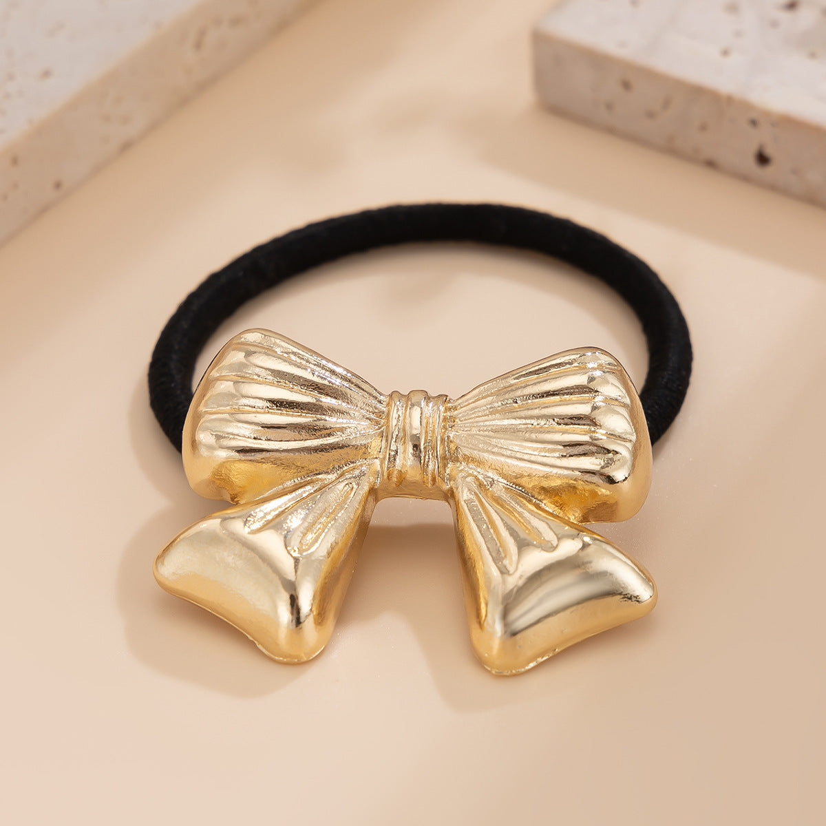 Haarschmuck aus Legierung mit fünf Blütenblättern, stilvoll und glänzend