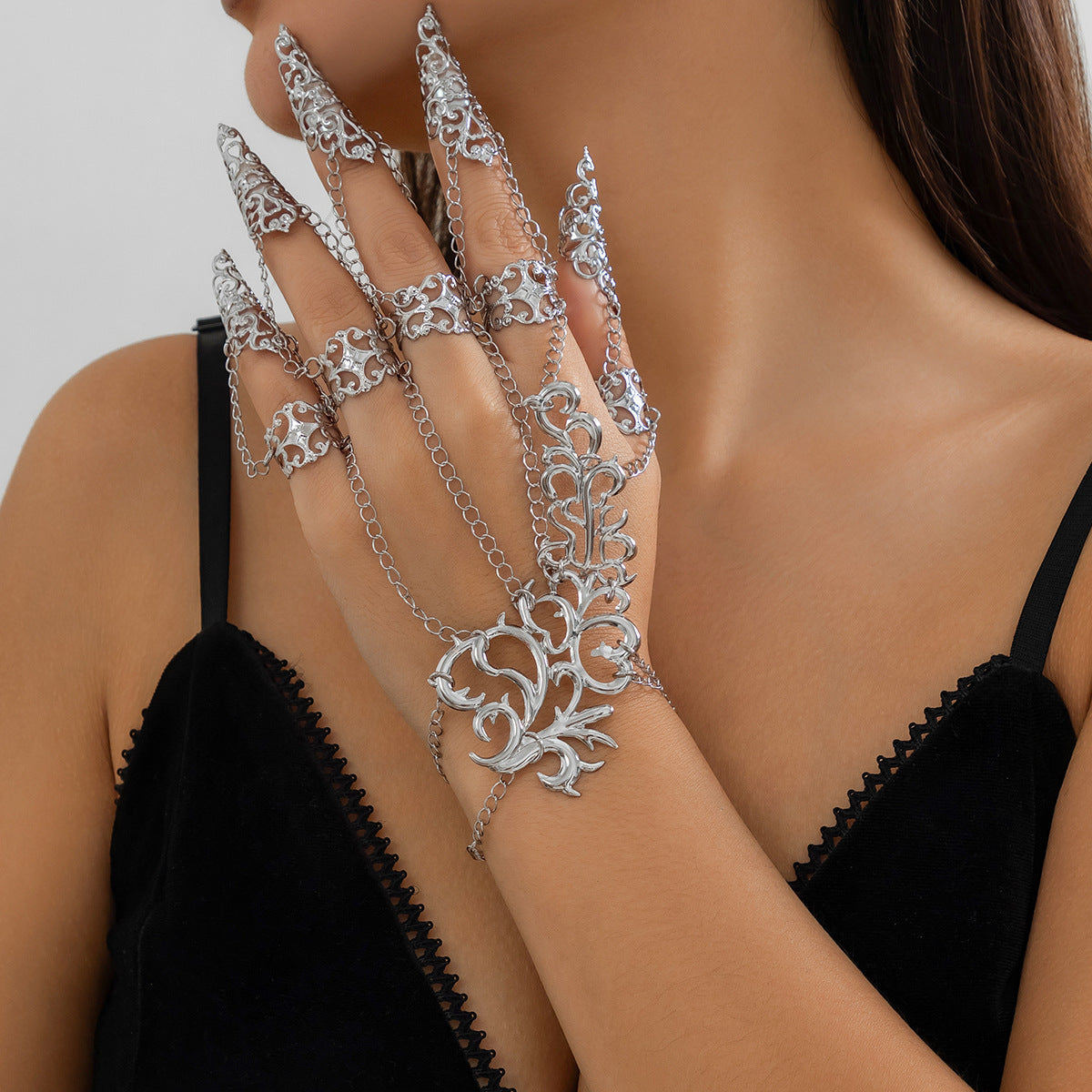 Hohles, konisches Fingernagel-Kappe-Fäustling-Armband für Damen
