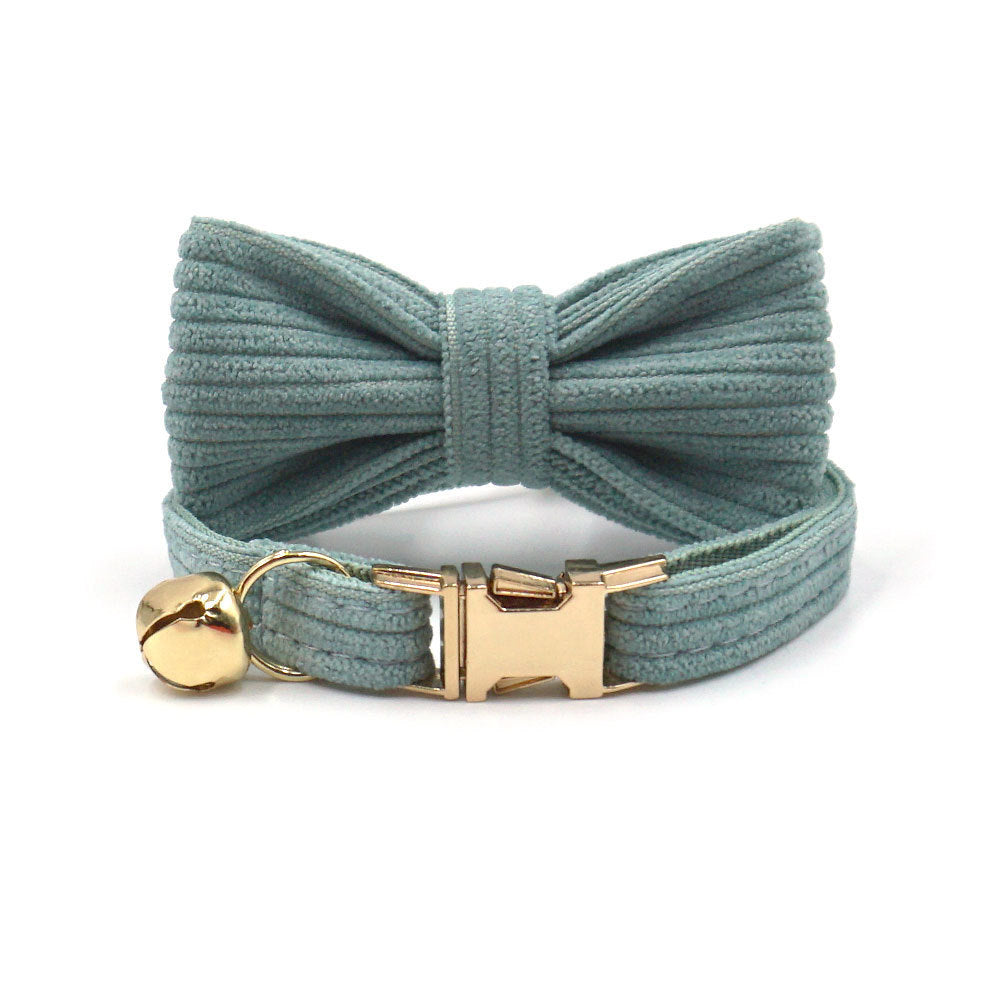 Hübsches Katzenhalsband aus Cord mit Katzenschleife