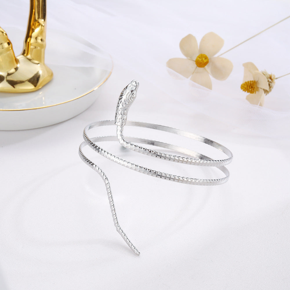 Persönlichkeitstrend Doppellagiges Armband in Schlangenform