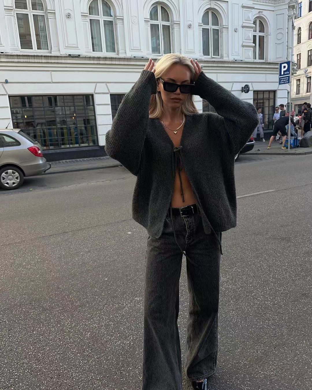 Pullovermantel mit Strickjacke im Retro-Stil für Damen mit einfacher Textur und sanftem Stil