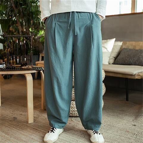 Große, dicke Hose mit weitem Bein im chinesischen Stil