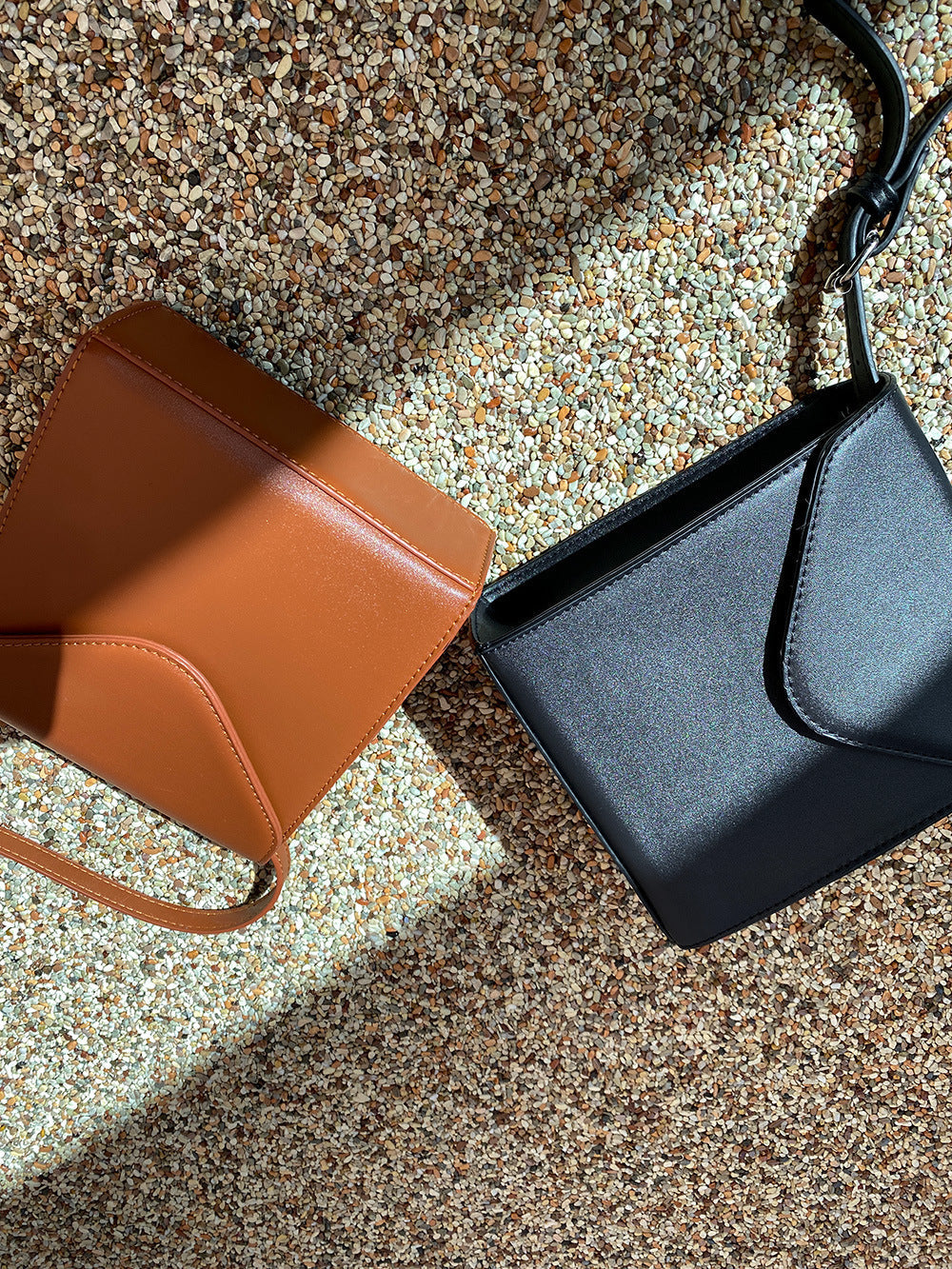 Simple Vertical Leather Shoulder Bag For Mobile Phone