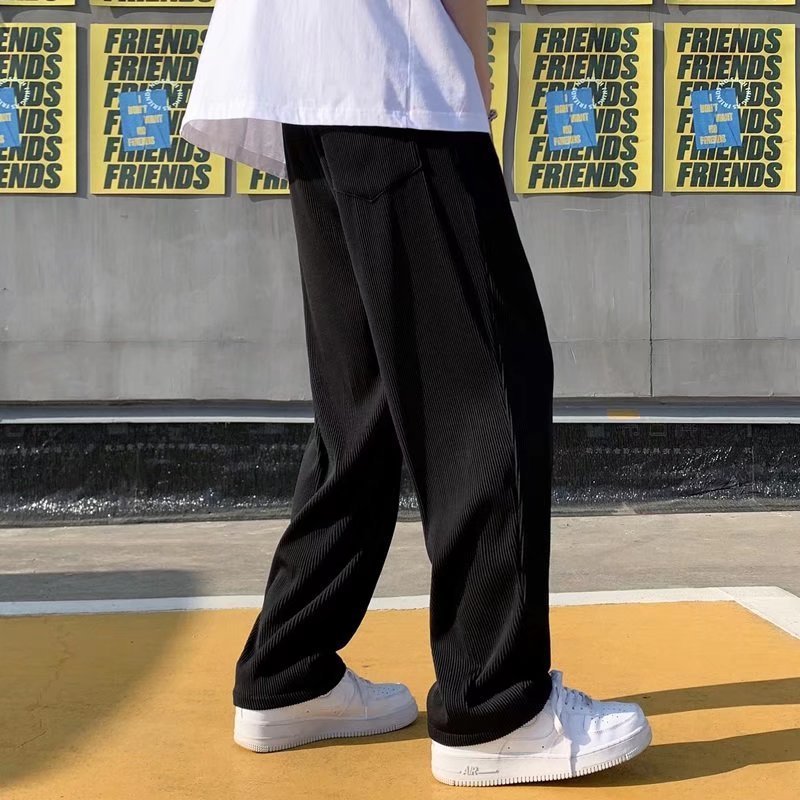 Dünne, lockere Hose mit geradem Bein und weitem Bein für Herren