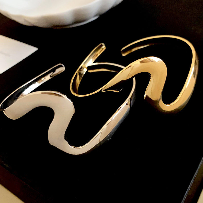 Welle Metall Offene Enden Minimalistischen Design Gedreht Armband Kalten Wind