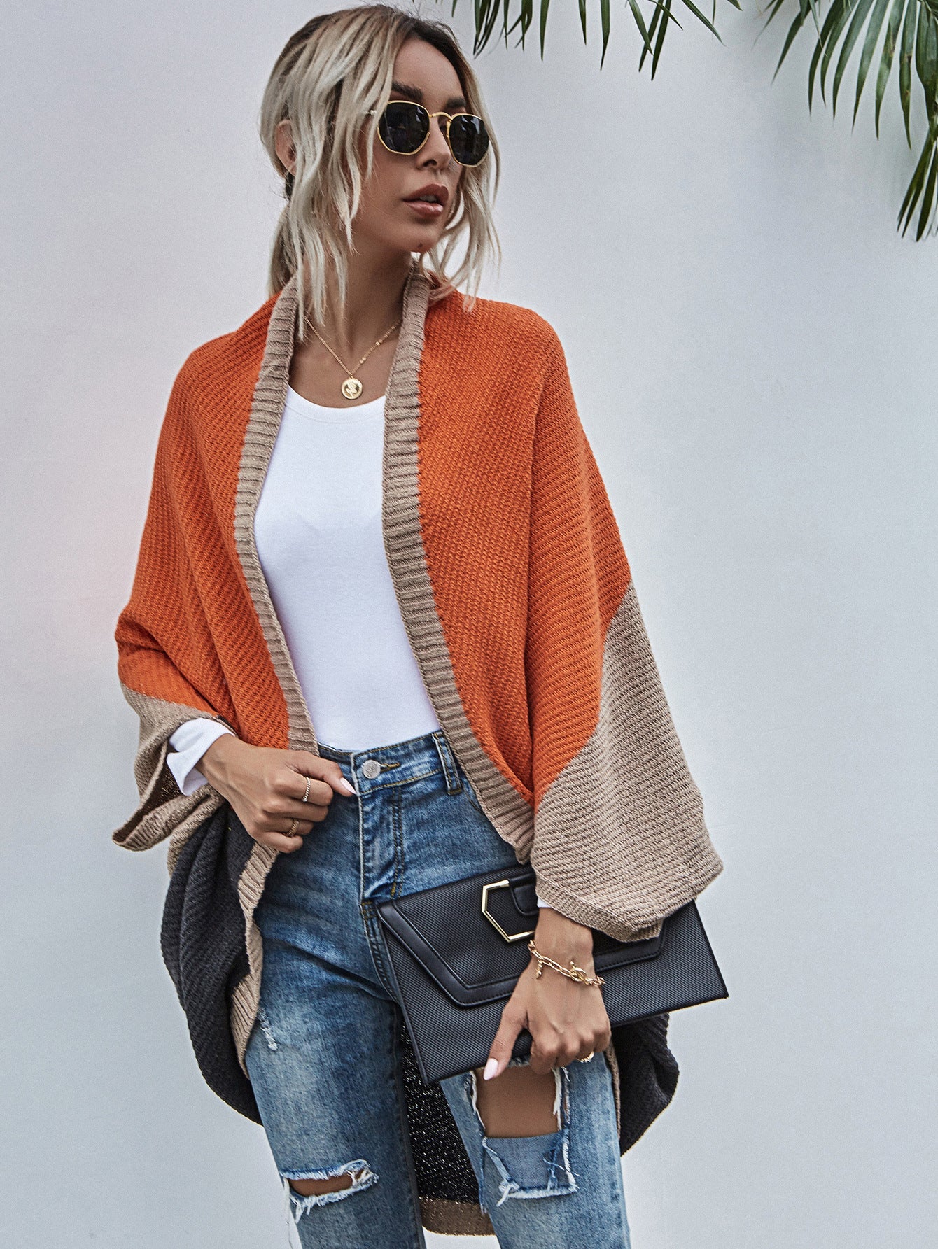 Modischer Strickjacken-Pullover mit Farbblockdesign