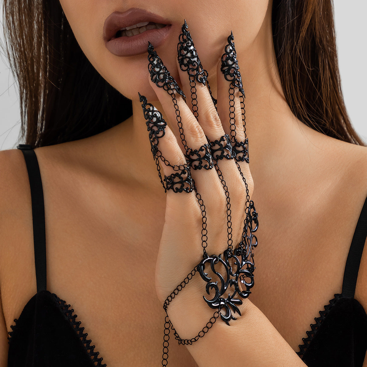 Hohles, konisches Fingernagel-Kappe-Fäustling-Armband für Damen