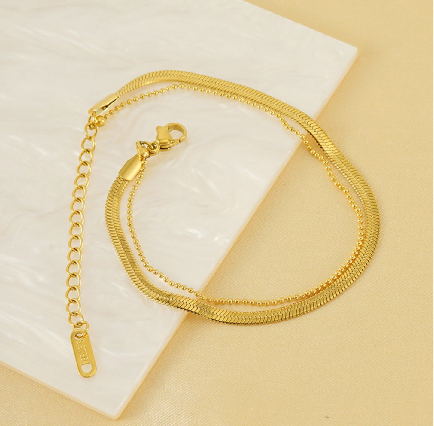 Modisches Fußkettchen für Damen aus Titanstahl mit 18 Karat Goldbeschichtung