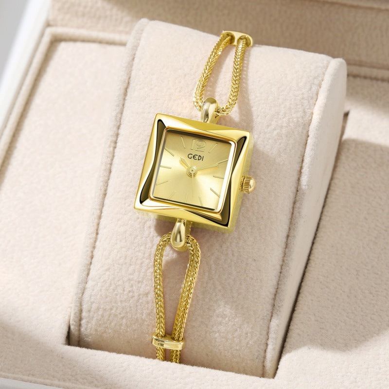 Hochwertige, einfache kleine quadratische Platte Legierung Armband Uhr im antiken Stil