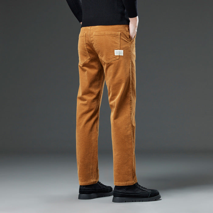 Neue gerade Cordhose mit schmaler Passform, passend zu allen