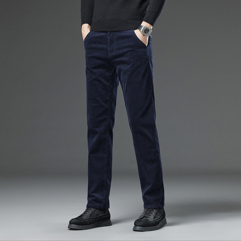 Neue gerade Cordhose mit schmaler Passform, passend zu allen