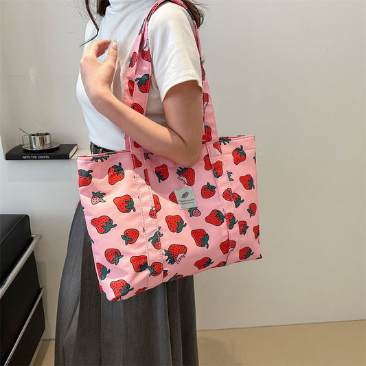 Große Umhängetasche aus Nylon mit Blumenmuster