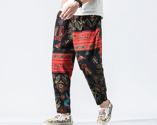 Neun Hosen im chinesischen Stil mit kleinen Fußlaternen