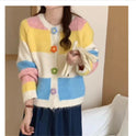 Strickjacke mit Regenbogenstreifen und Blumenschnalle für Damen