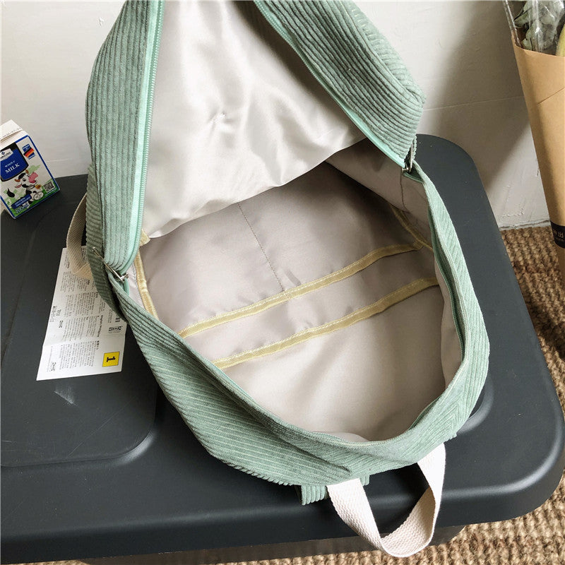 Modischer, süßer, einfacher Cord-Rucksack