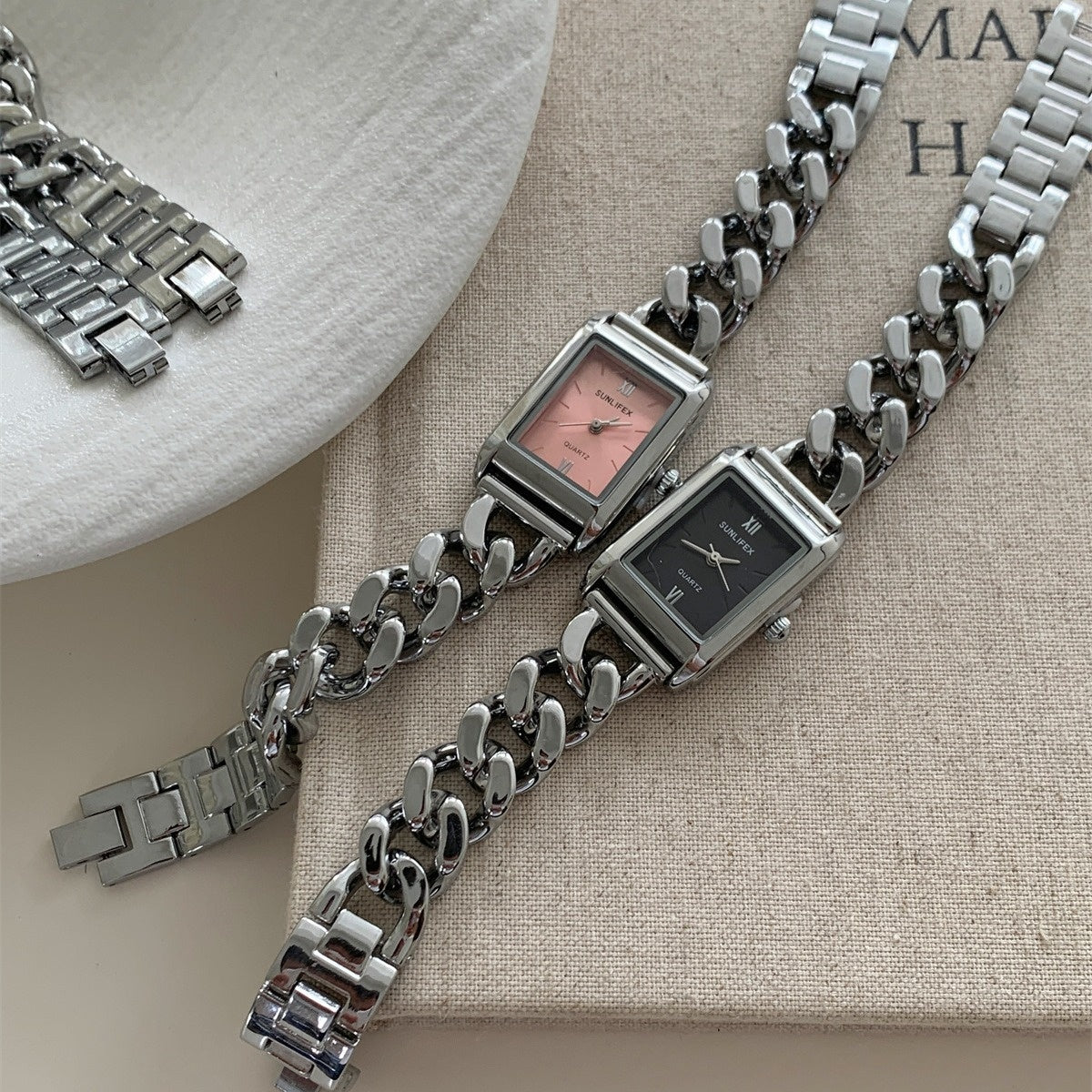 Klassische einfache Design Kette Uhr weibliche
