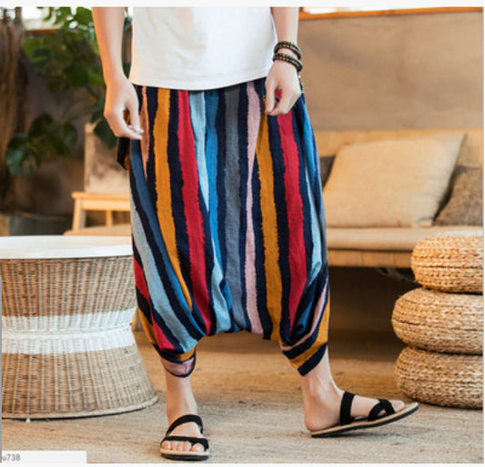 Gestreifte nepalesische verkürzte Hose