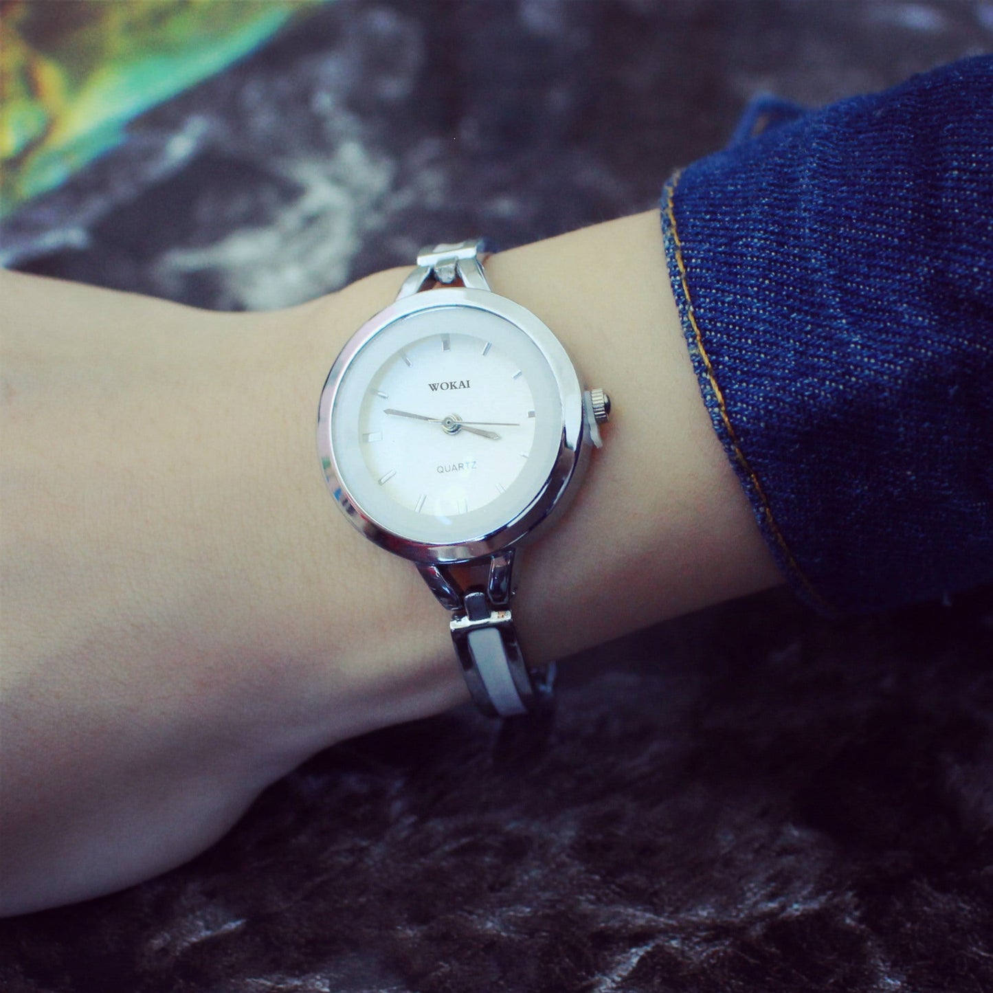 Trendige Uhr mit Stahlarmband