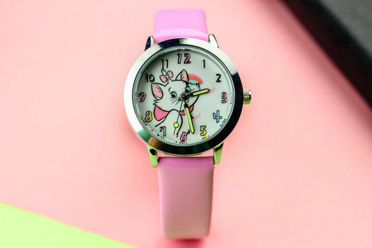 Niedliche Armbanduhr mit leuchtendem Zeiger und Katze