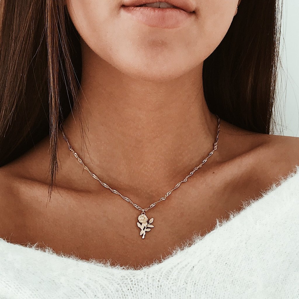 Halskette mit Rosenblüten-Anhänger für Damen