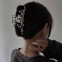 Nischendesign Unregelmäßige Haarspangen aus flüssigem Metall mit weiblichem Haikopf