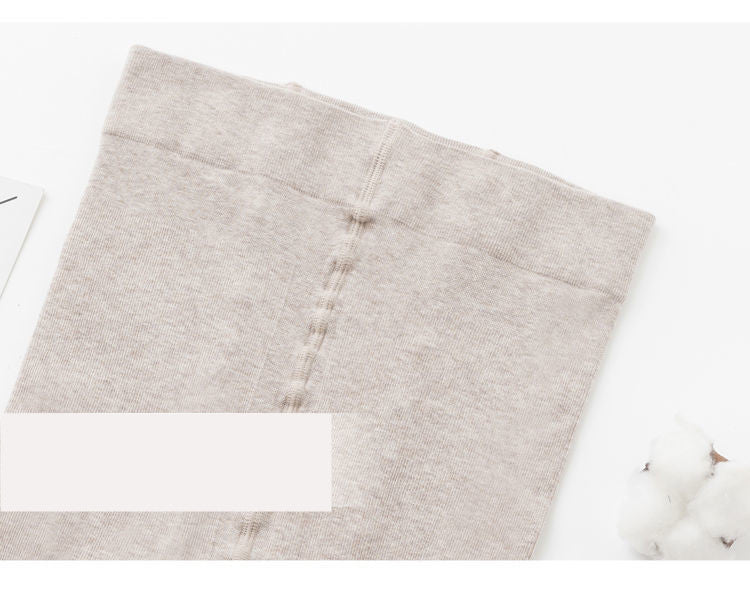 Schlankmachende Leggings aus gestricktem Leinen mit reinem Farbmuster