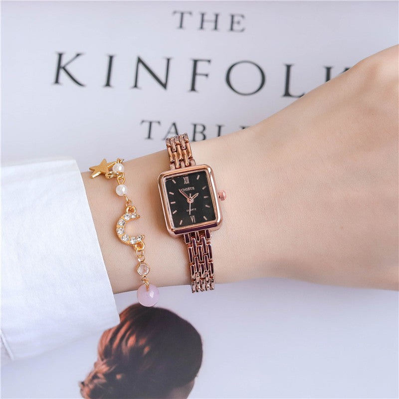 Kleine und exquisite Armbanduhr für Damen