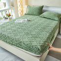 Taffeta One-piece Milk Coral Velvet Bedspread Winter Fleece-lined