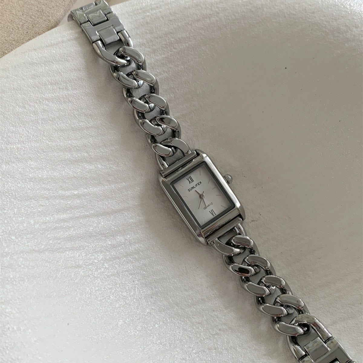 Klassische einfache Design Kette Uhr weibliche